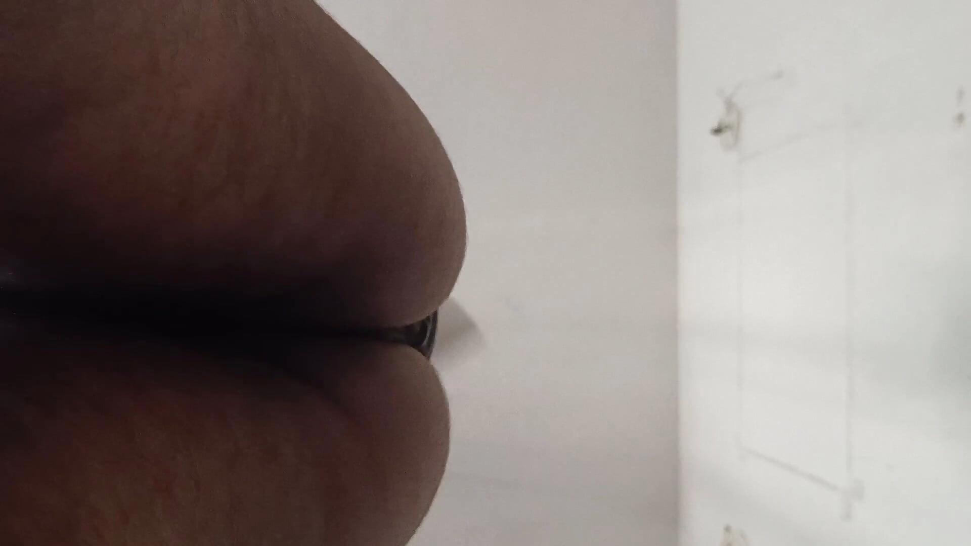 Can I have a sit? - video by sweet_bi19 cam model