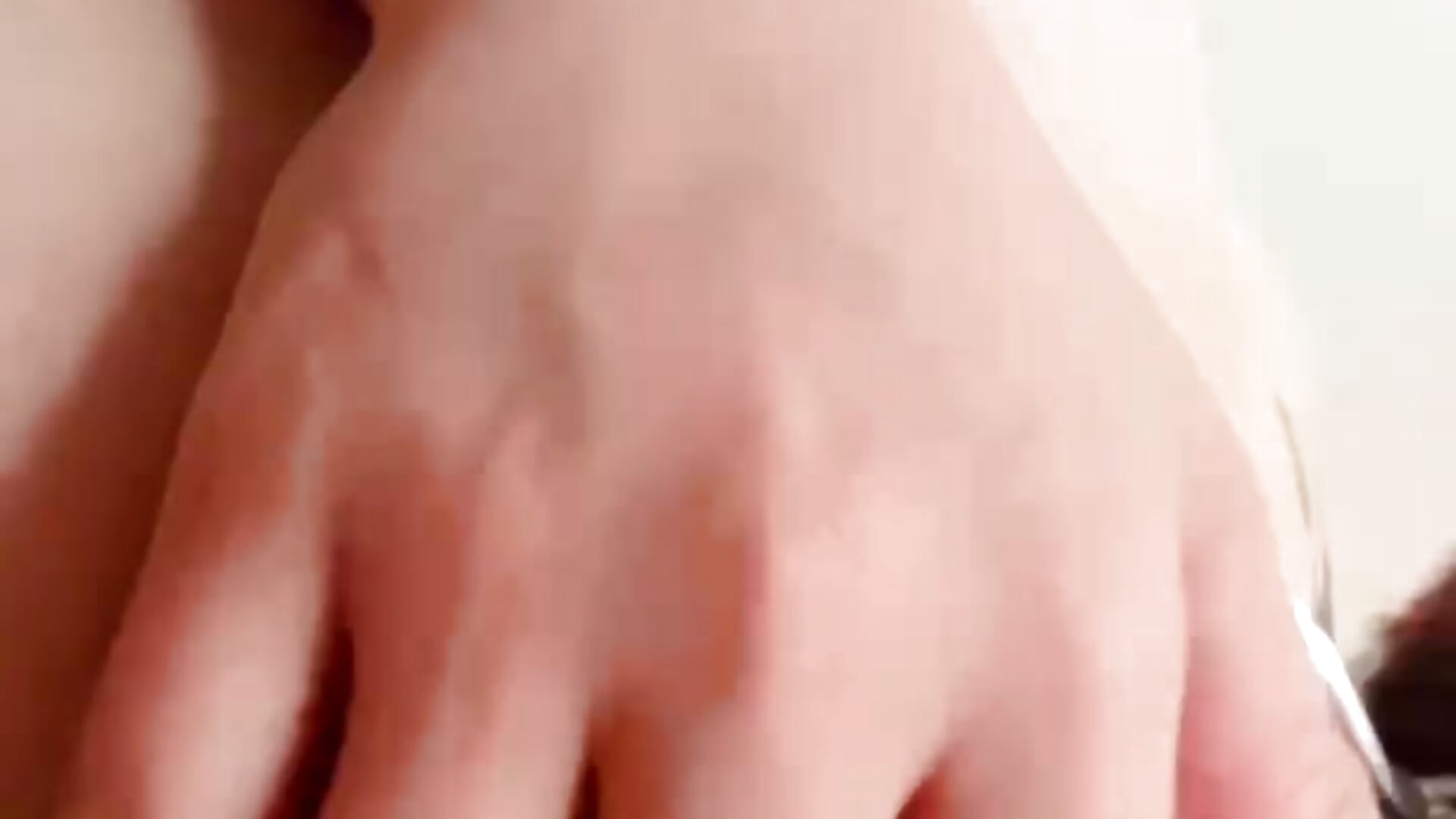 F奶 你可以一手掌握嗎? - video by eee79bbb cam model