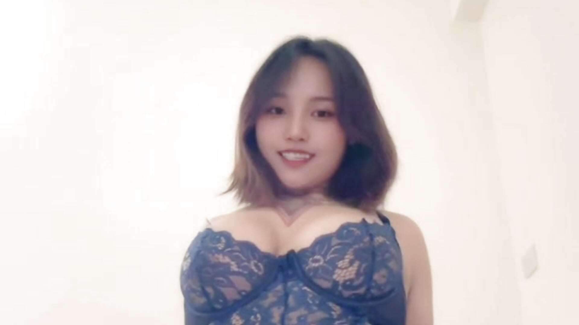 哥哥喜歡巨臀 請珍藏 - video by eee79bbb cam model