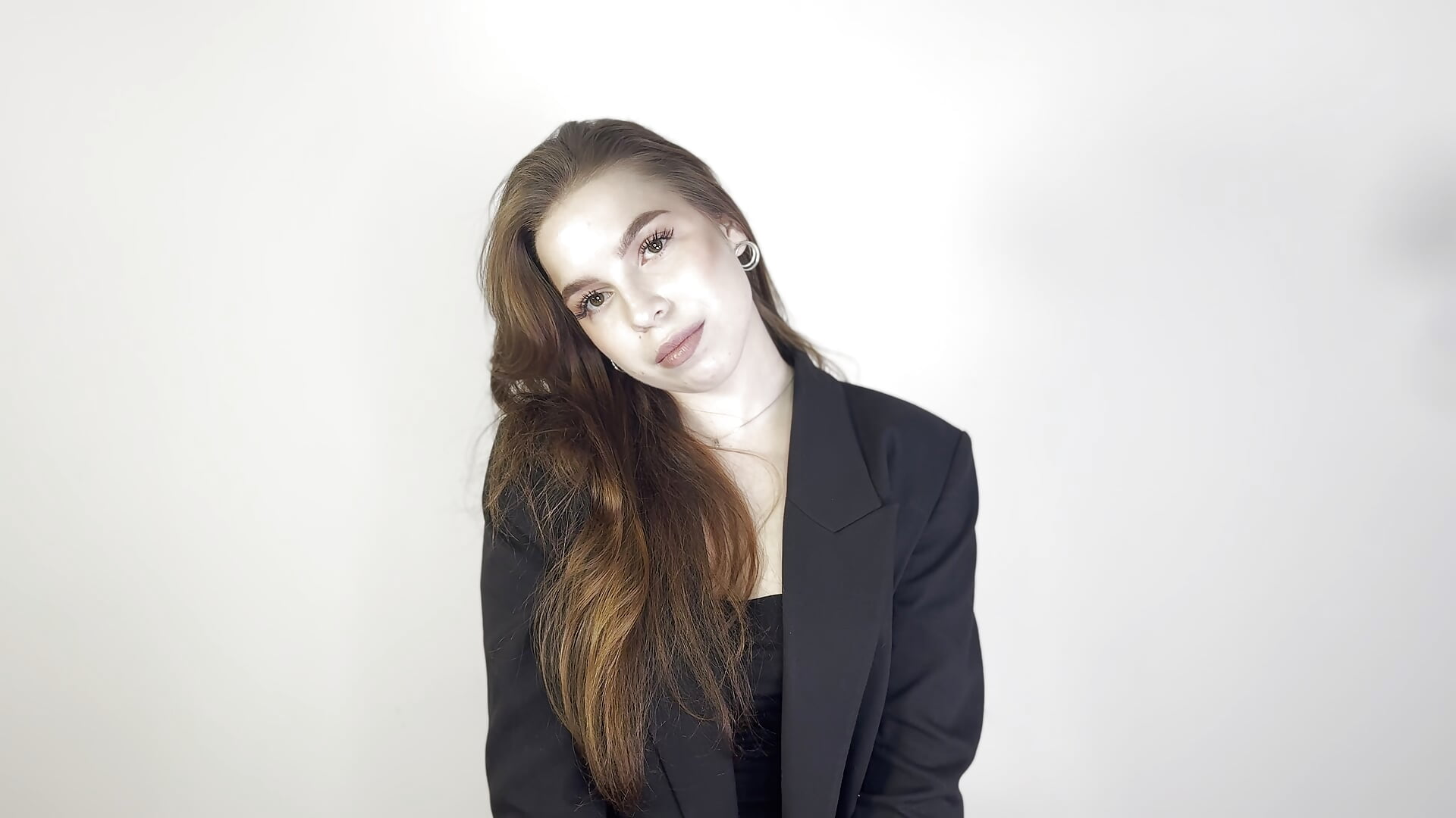 me - video by ToniaRoehr cam model