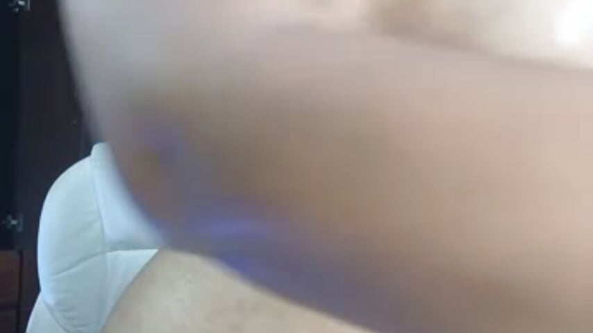 show oil on my body