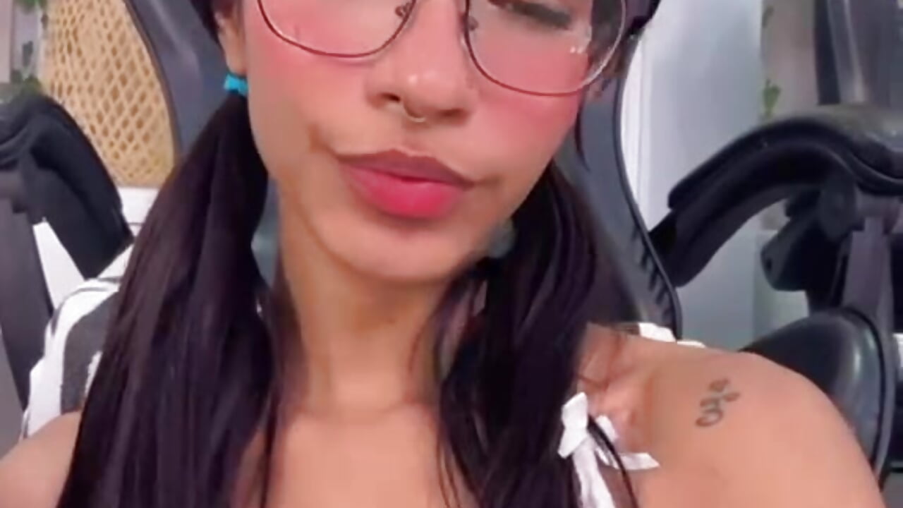 Great sunday! ♥ - video by ScarletEvanss_ cam model