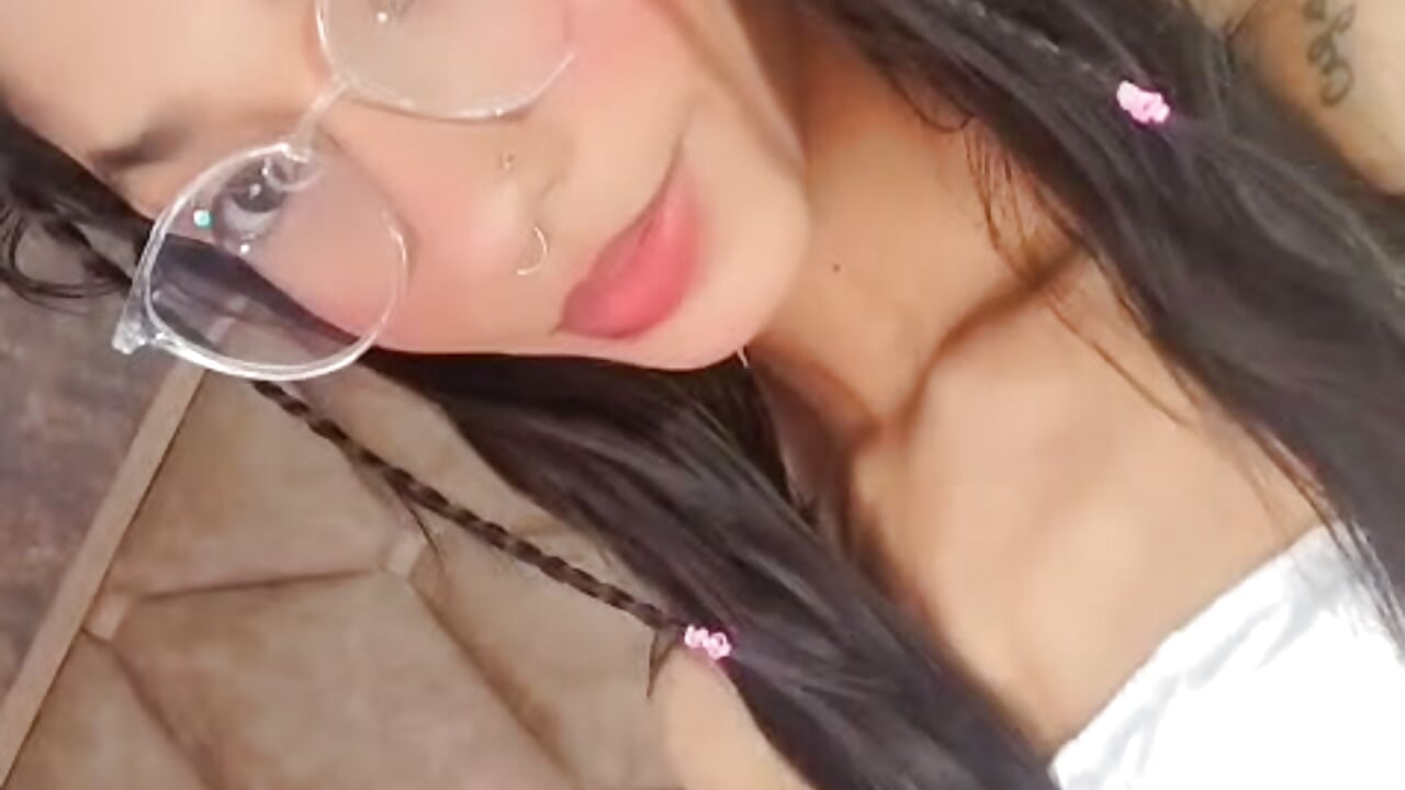 In a good day with Scarlet here ♥ - video by ScarletEvanss_ cam model