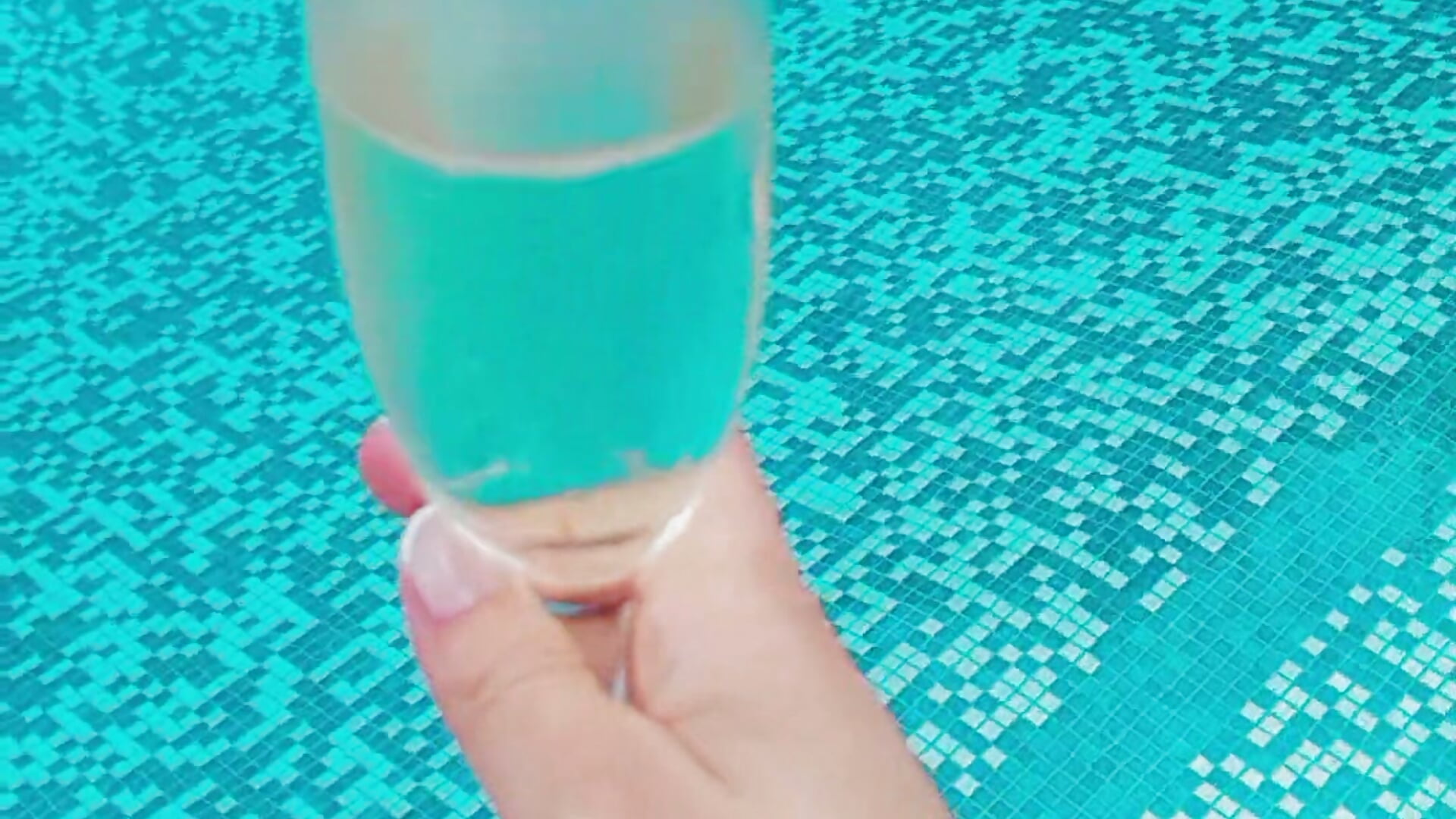 VID_111801221_110350_094 - video oleh model kamera Danielakent1