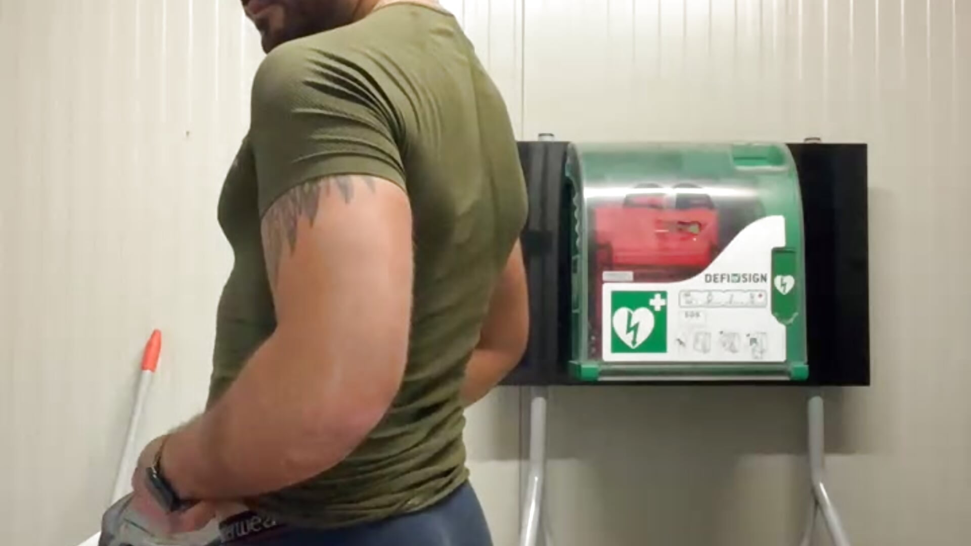 AT WORK - ক্যাম মডেল Al3xox02-এর ভিডিও