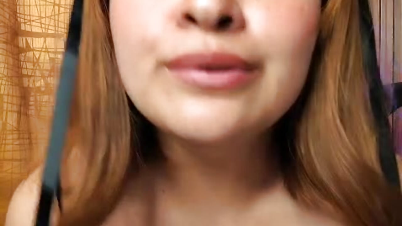 Exclusive Access 🔒 - video by KarinaSanchezz cam model