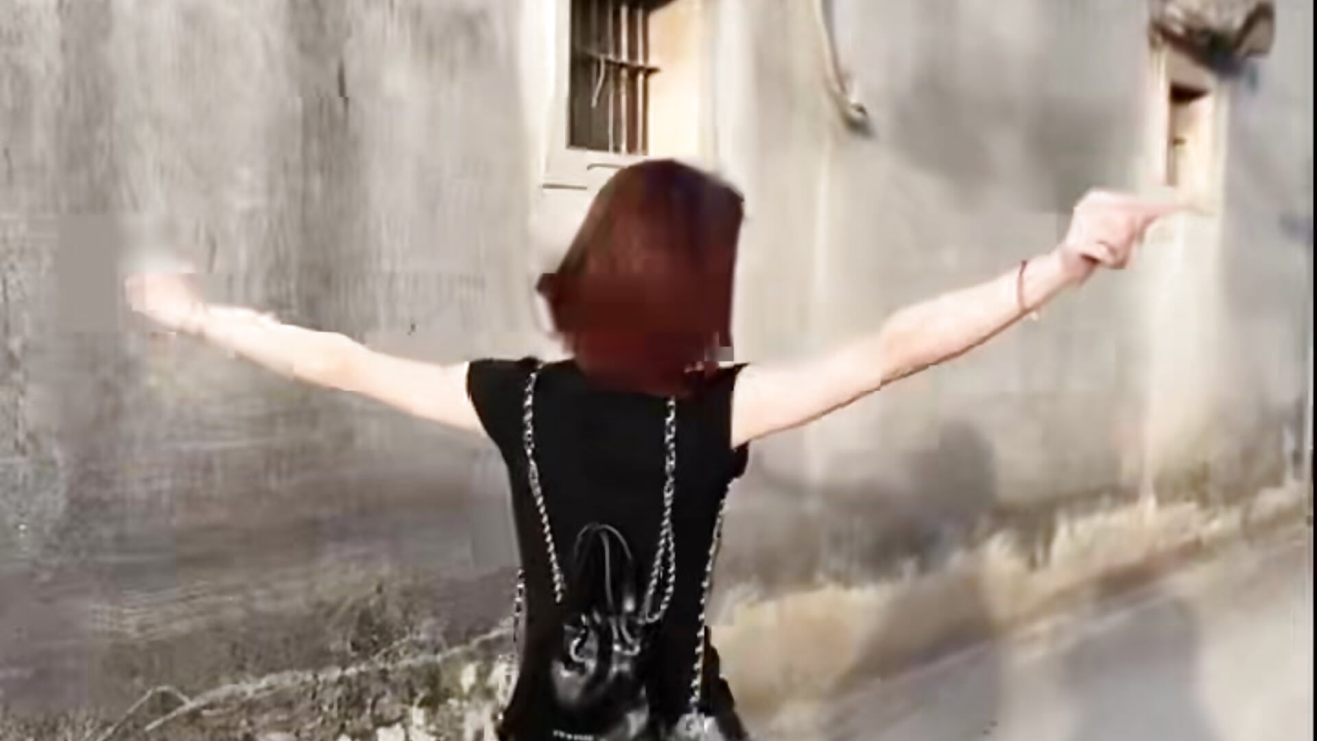 0.0 - Vídeo de T-TeaR, modelo de vídeos