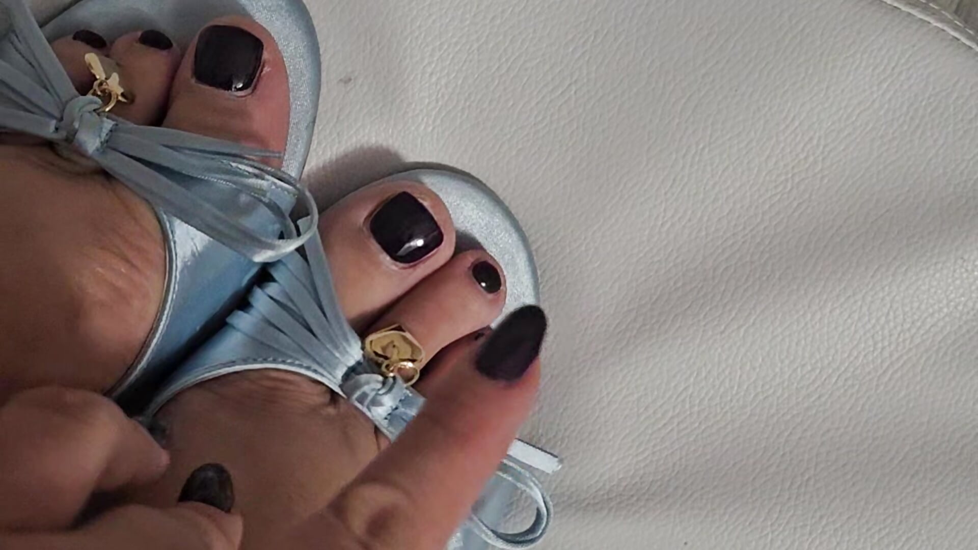 1000260887 - відео від вебкаммоделі Corinne_85