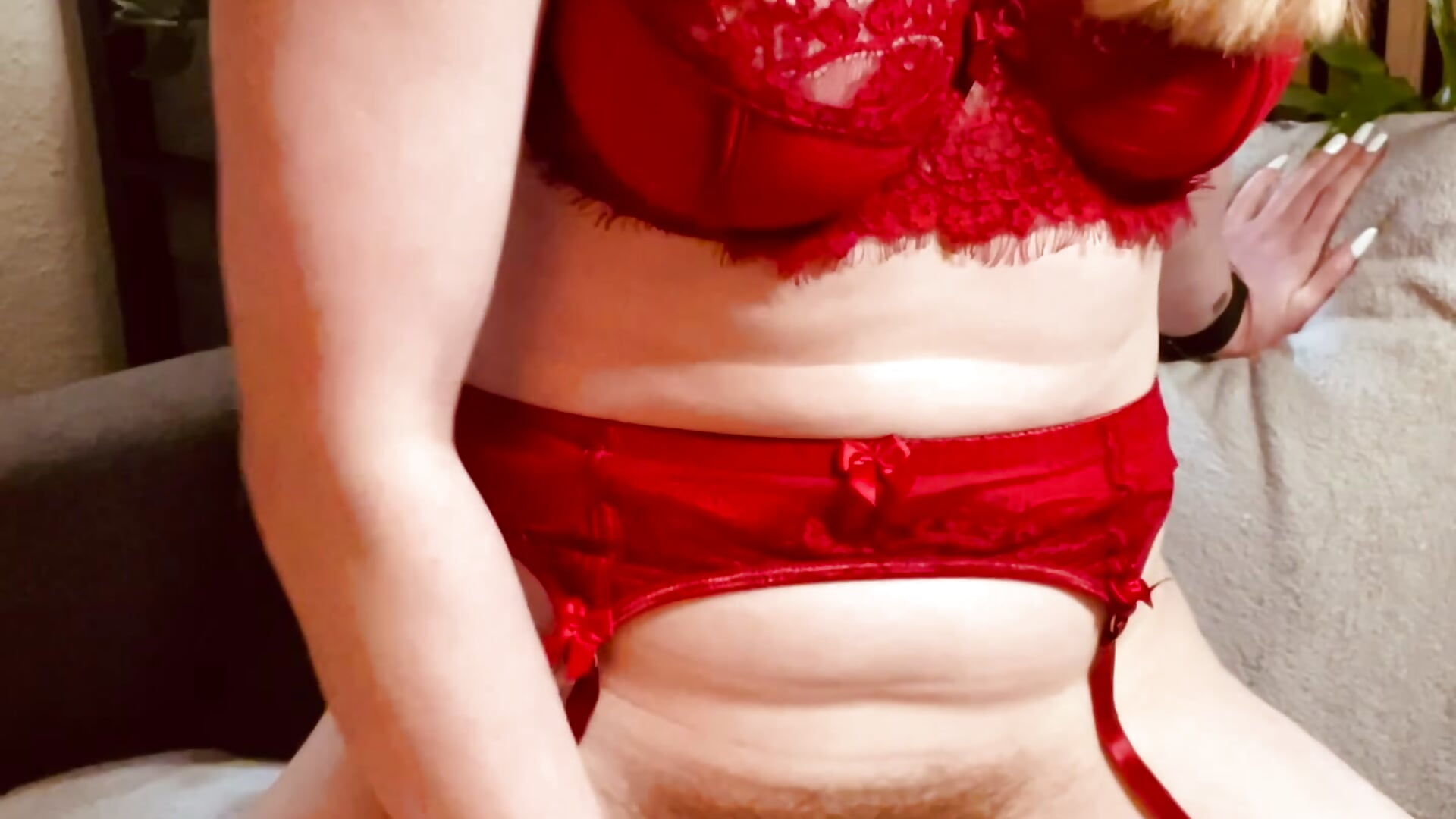 3 carrots and an intense orgasm - video od modelky/modela LinaLeana