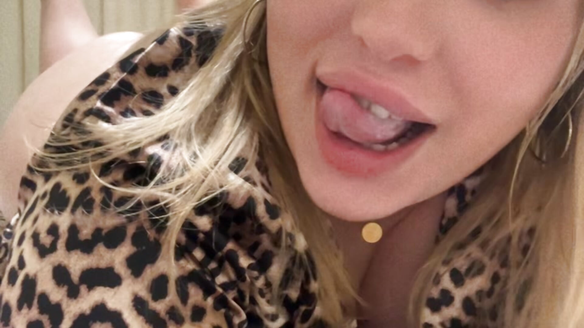 ❤️❤️ - video by agos_amendola cam model