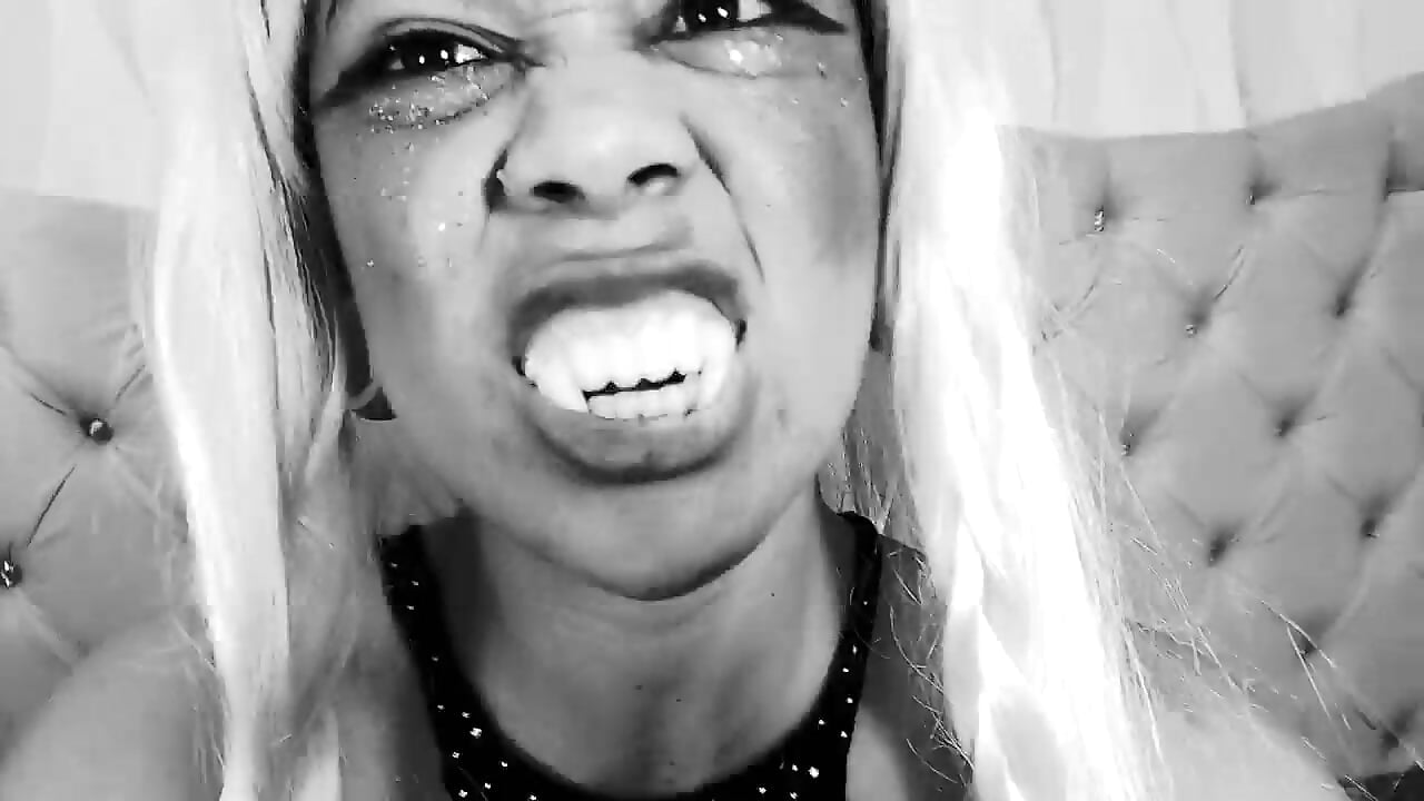 2025-10-26 23-10-43 - video od modelky/modela blackxstar11