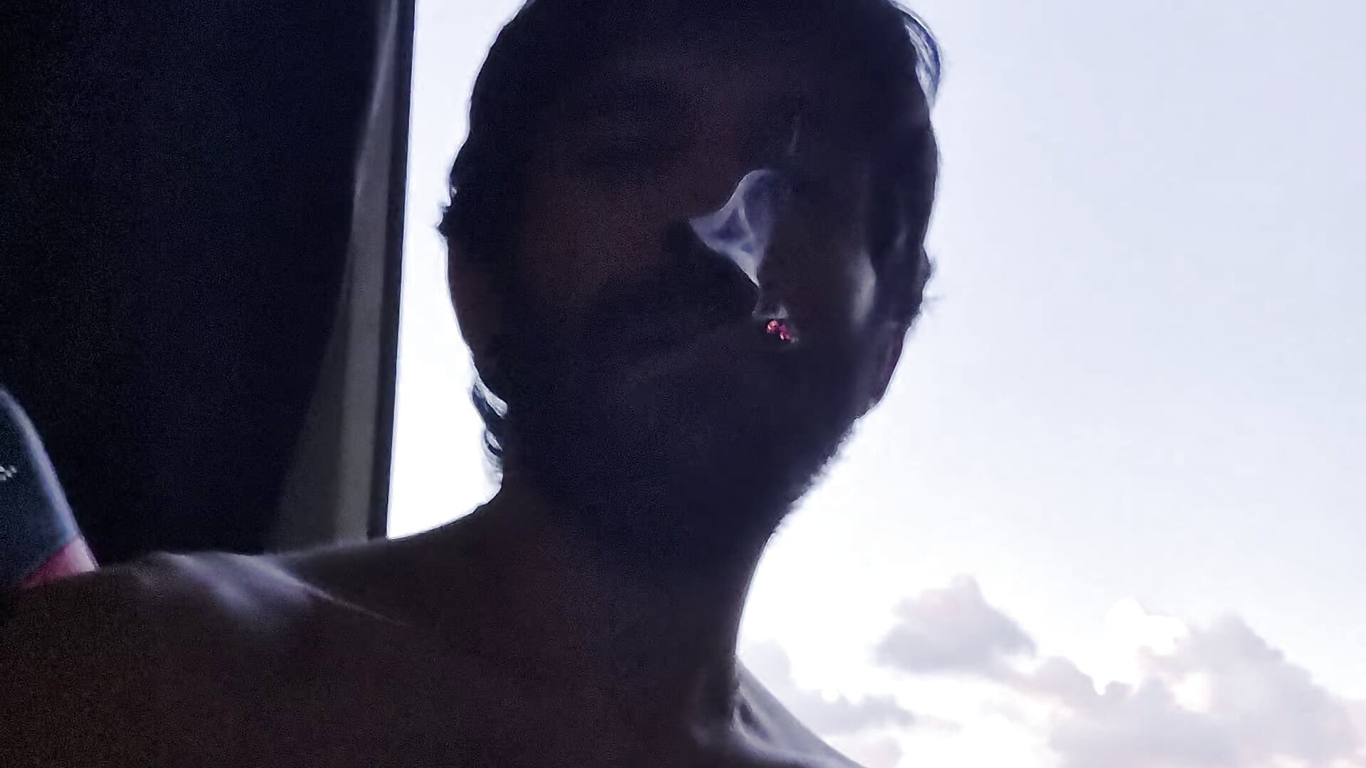 en detente - فيديو من Liroow موديل الكام