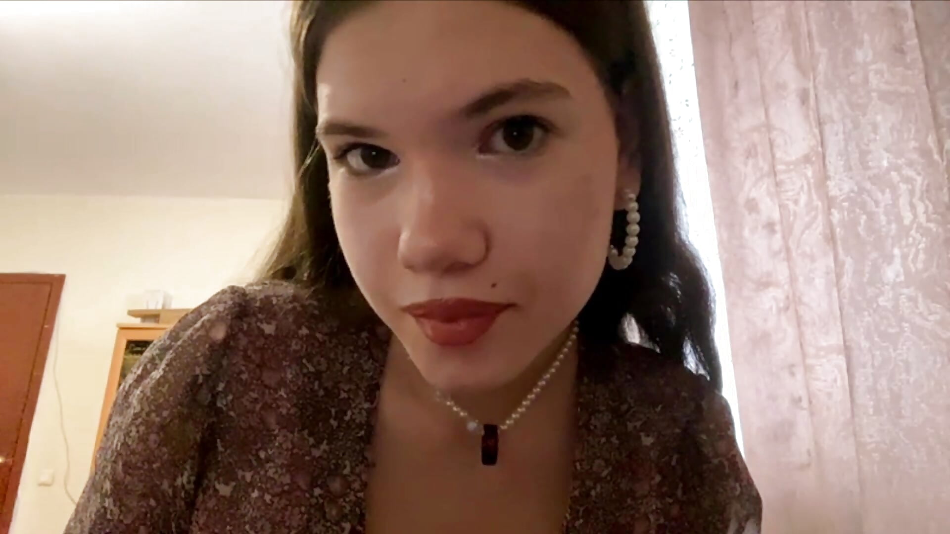 Little tease - video by AlmetaBradicich cam model