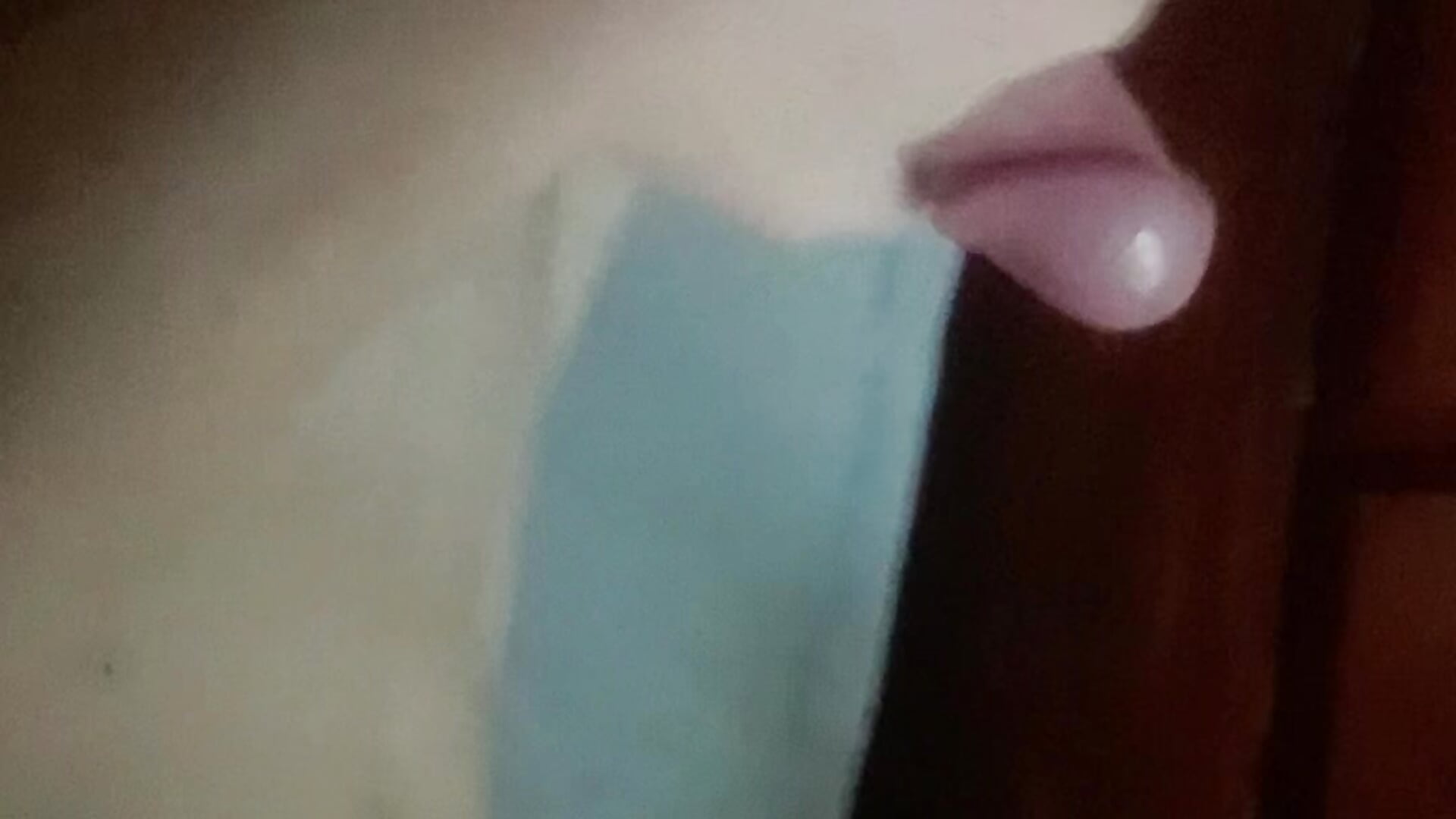 Quick cum squirt anyone? - video by goldflakes cam model