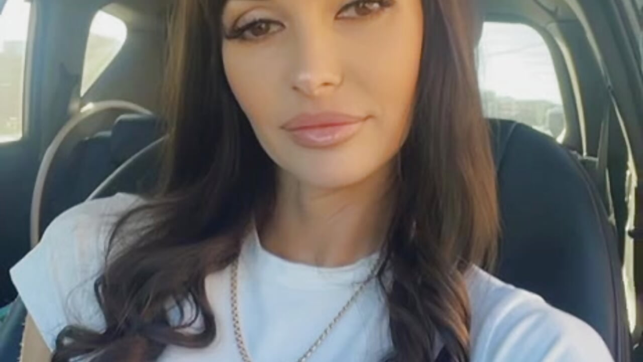 Your Queen - video by Milf_mammyy cam model