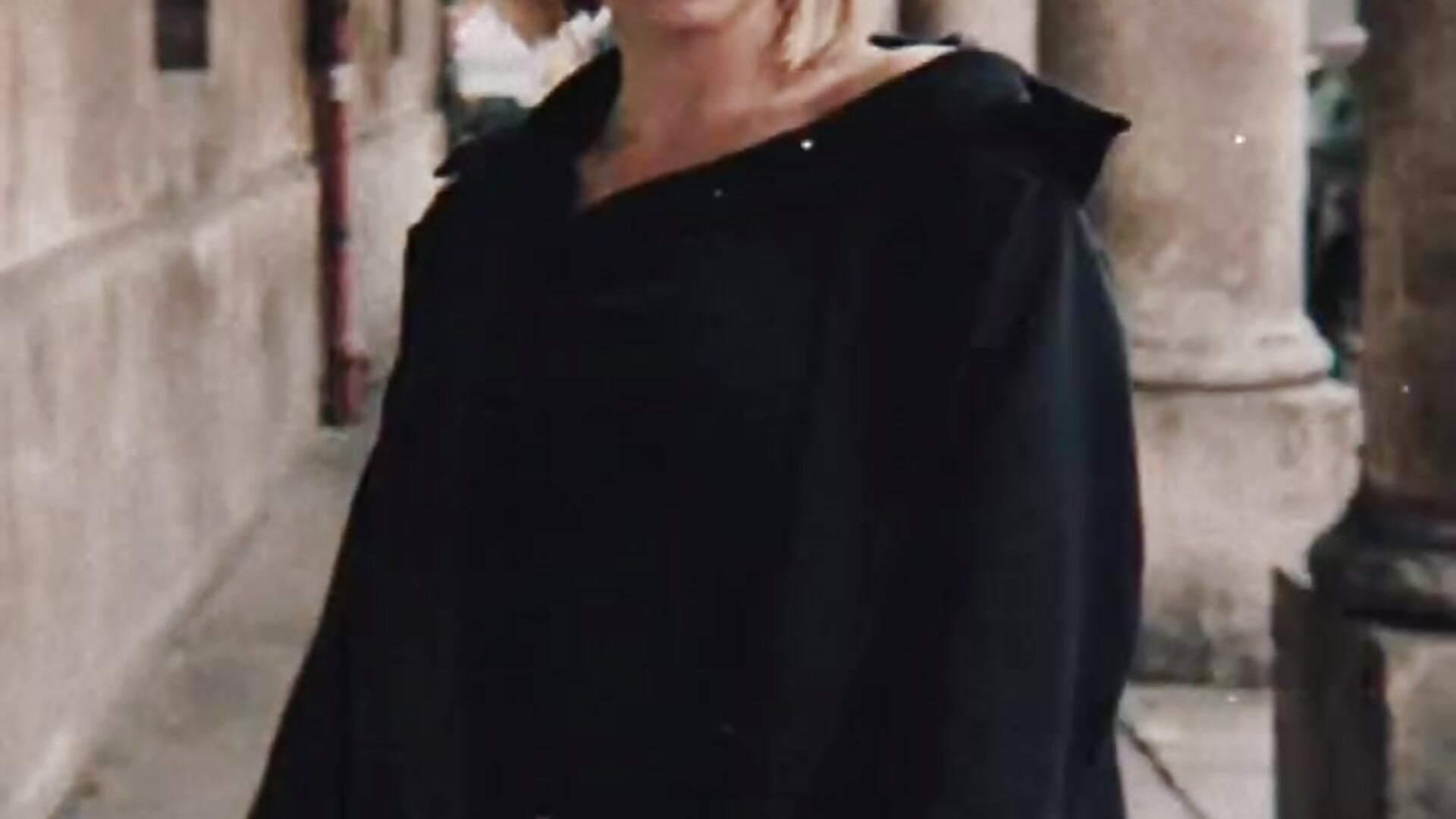 IMG_2010 - vídeo de la modelo de cam Soviraia