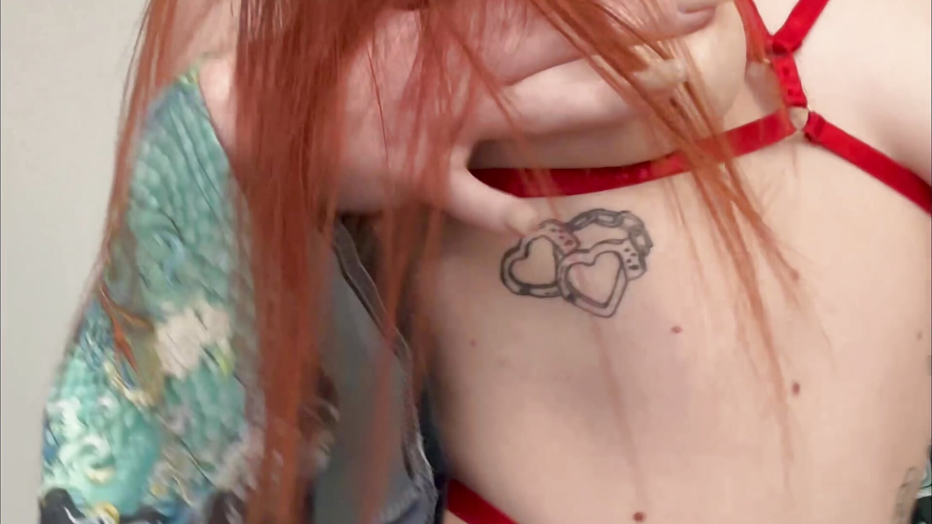 Garters - video by Evarey_ cam model