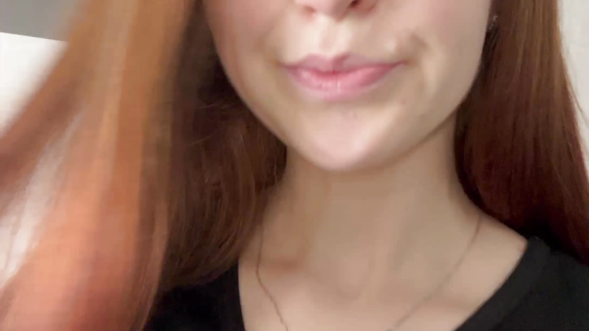 Blowkiss for you 💕 - video by Evarey_ cam model