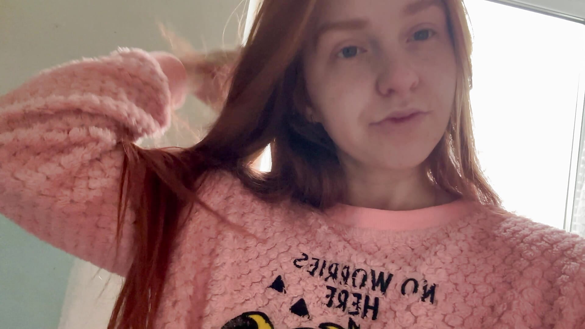 Good morning,just wake up - video by Evarey_ cam model