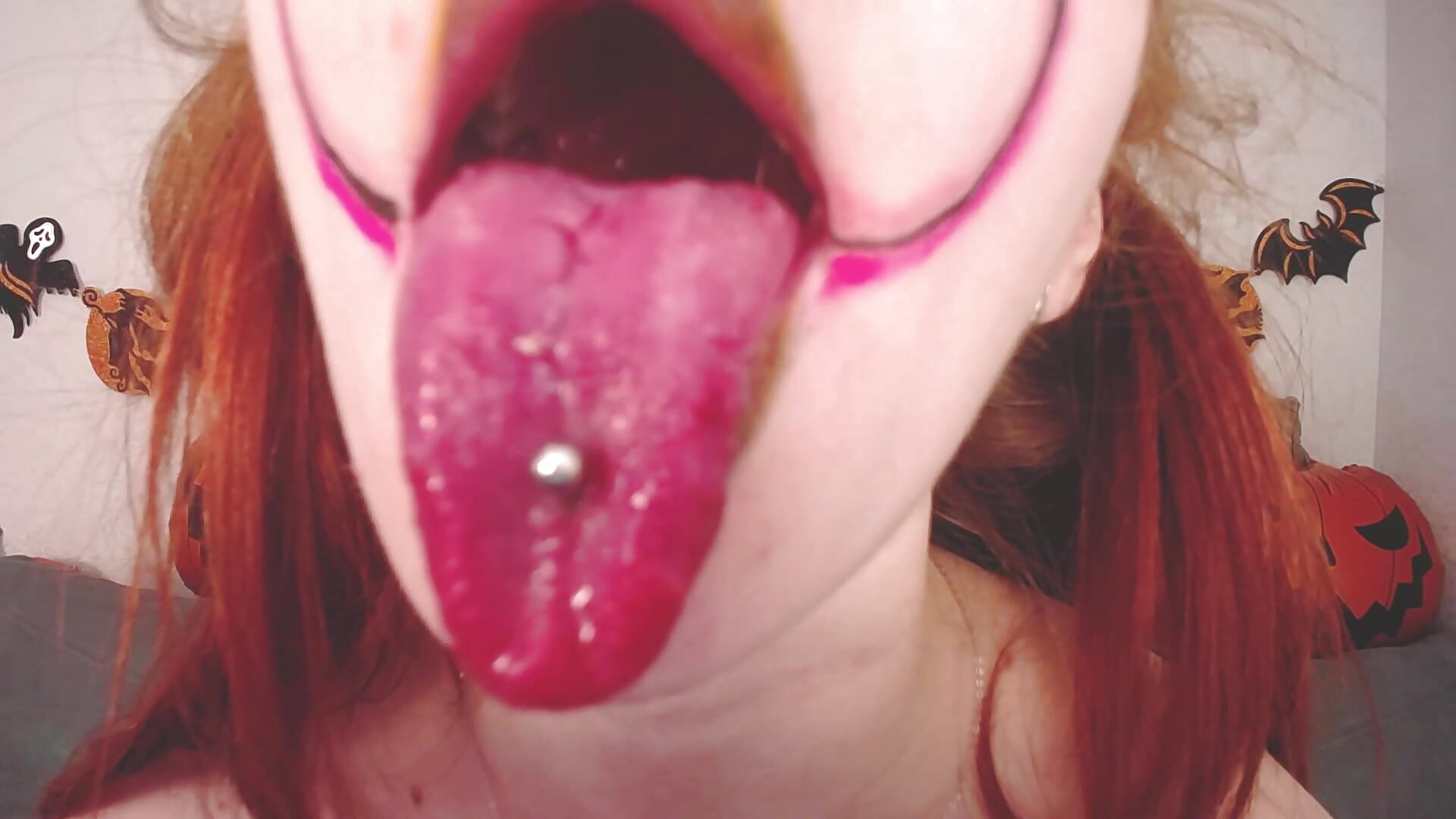 licking u xx - video by Evarey_ cam model