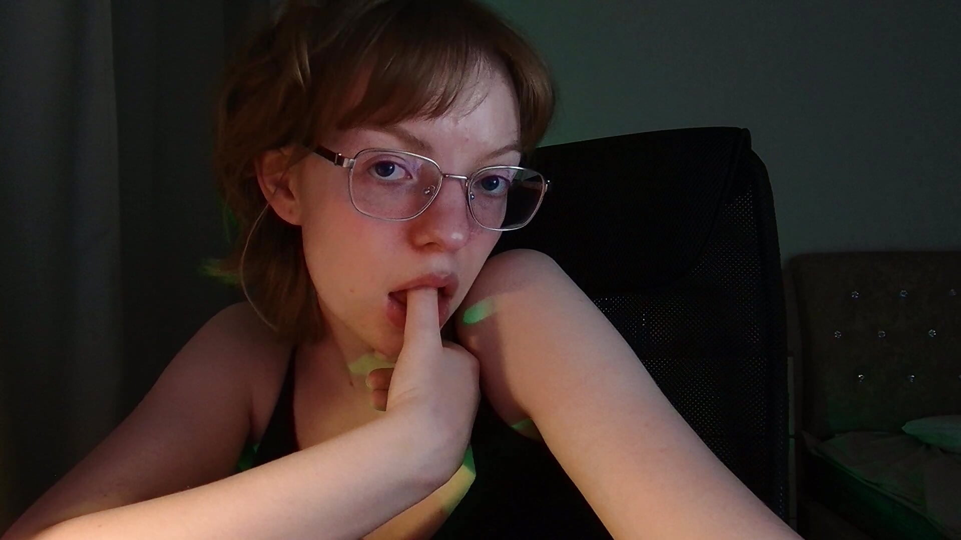Meow - vidéo du modèle de showcams emymayy