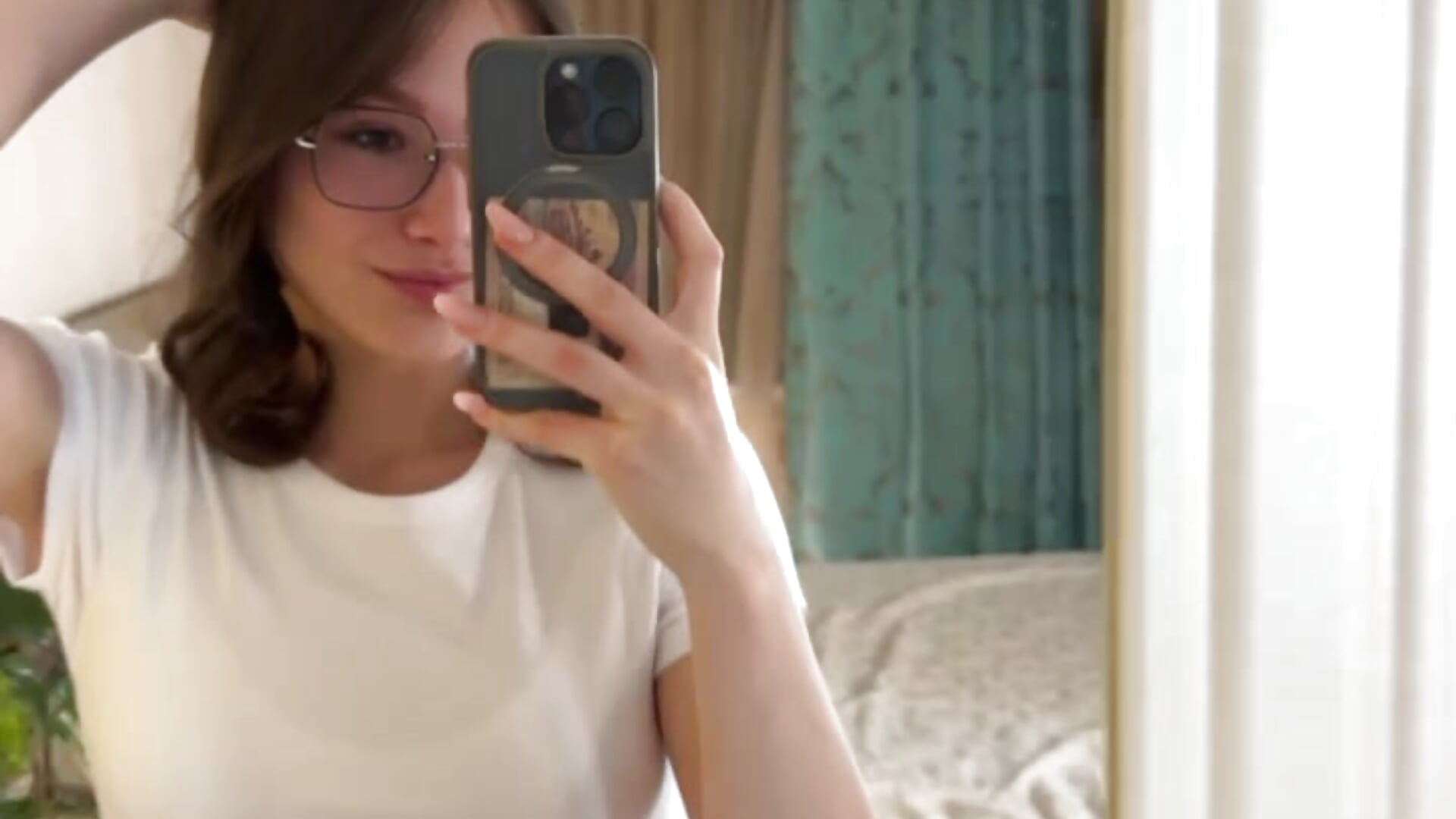 Hiiii!!! I am Mira! - video by BeliaHumpert cam model