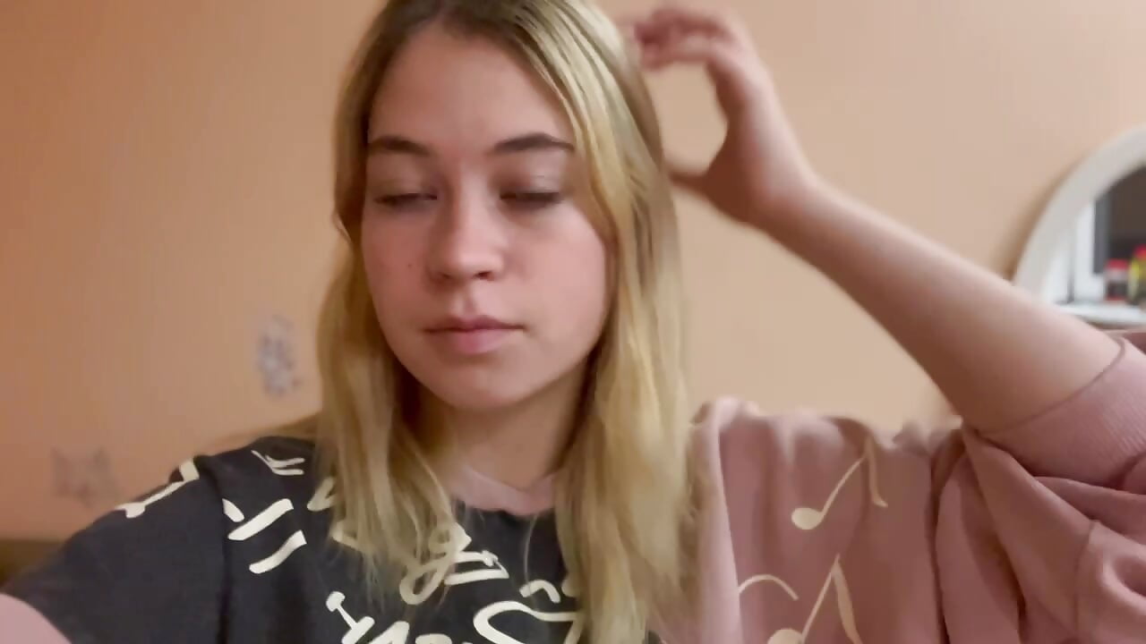 ❤ - video by SweetyLolys cam model