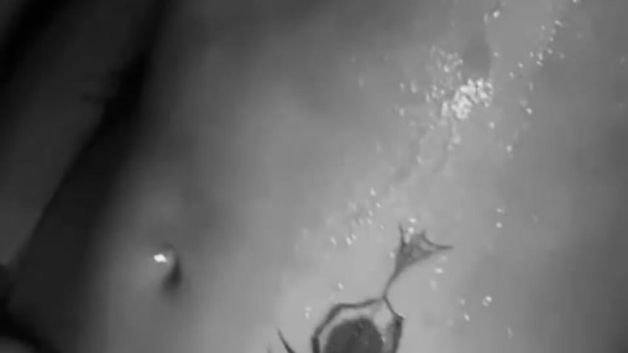 Juicy Body - video by demianmoon cam model