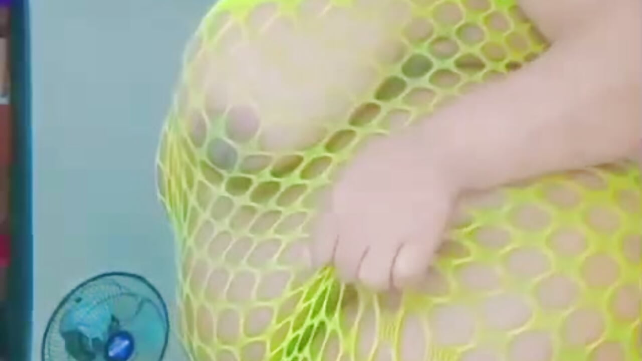 Sexy 💚💋 - video oleh model kamera Bigasshott_