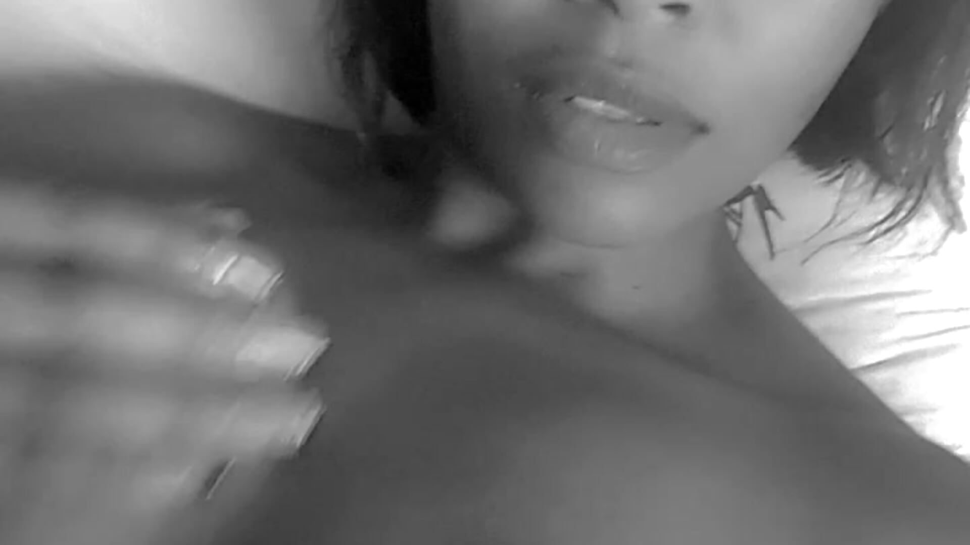 1000360136 - video di MissLola026 modella di cam