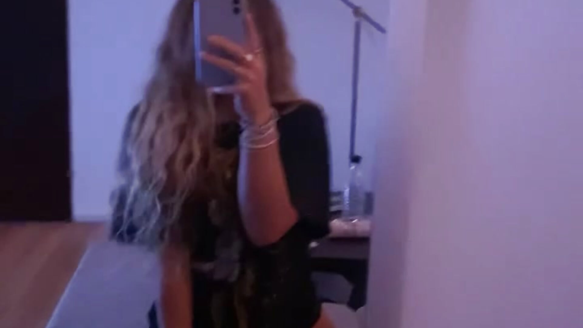 7E59BDBF-DF2C-4A6A-9E38-345B69B03C42 – видео вебкам-модели goddesemiiyy