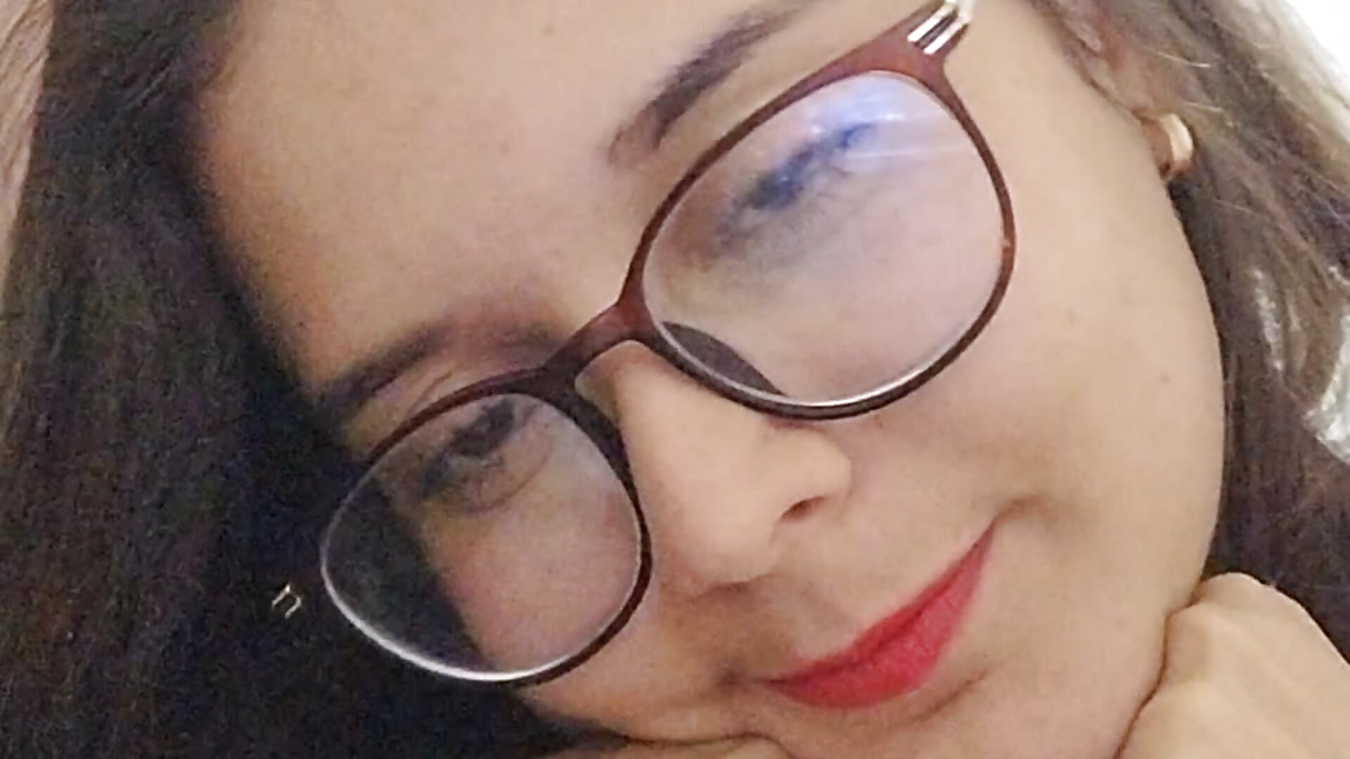 Madieee - video di MadieeLorez modella di cam