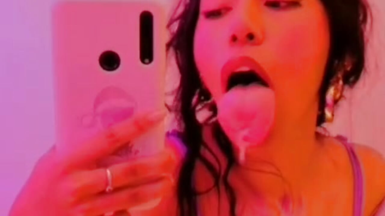 🔥 Small, but without fear of anything 😈💋 - video by Nina_fox_0691 cam model