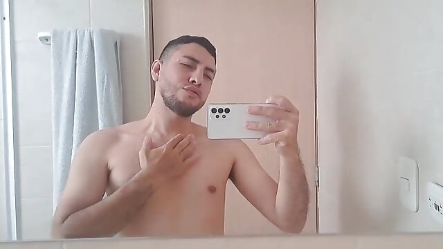 Nice to meet you, Alessandro - відео від вебкаммоделі Alessfuck_friends