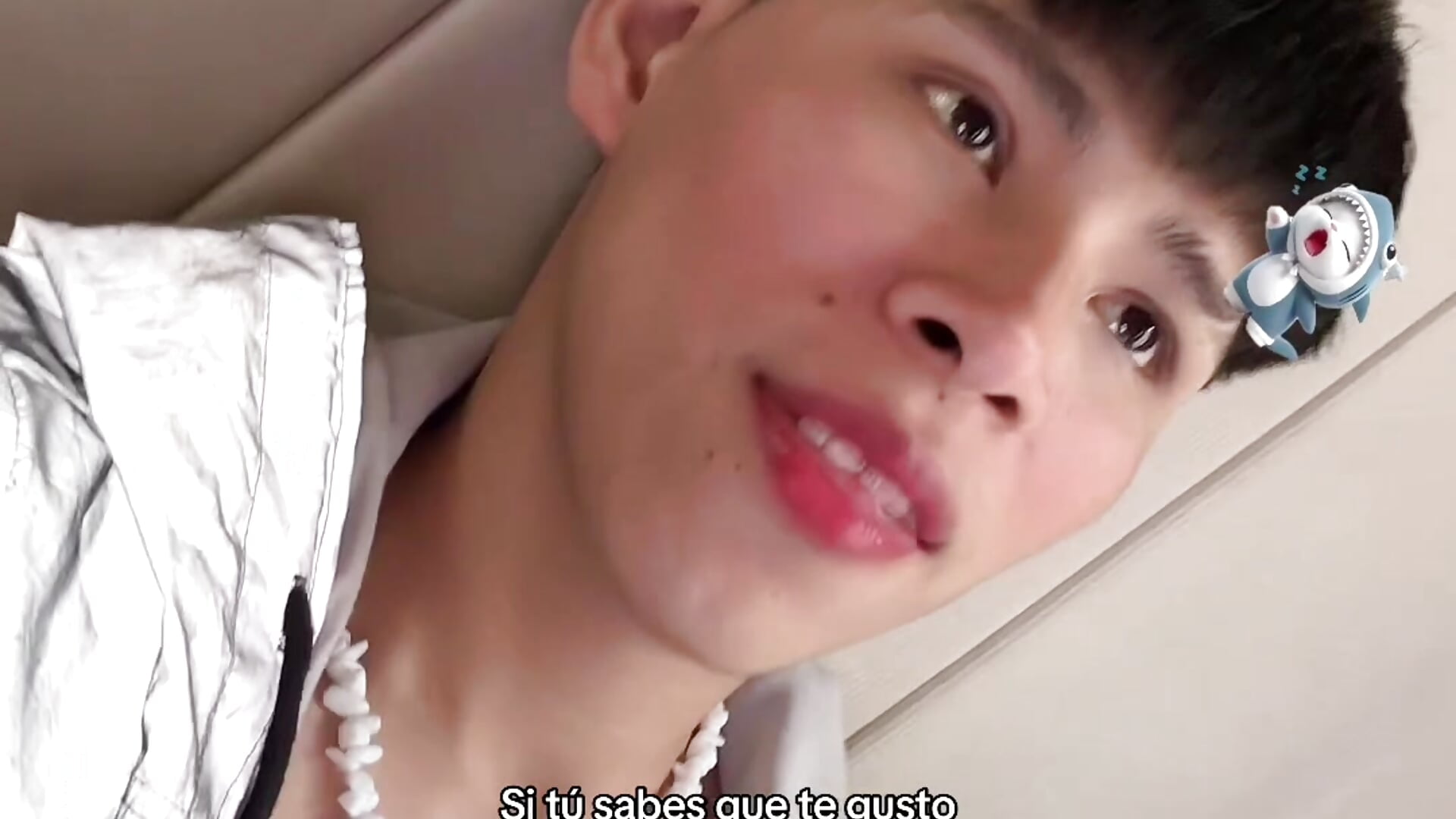 4005727129ac4a83882f71371c22ae97 - video oleh model kamera Roy_gomez