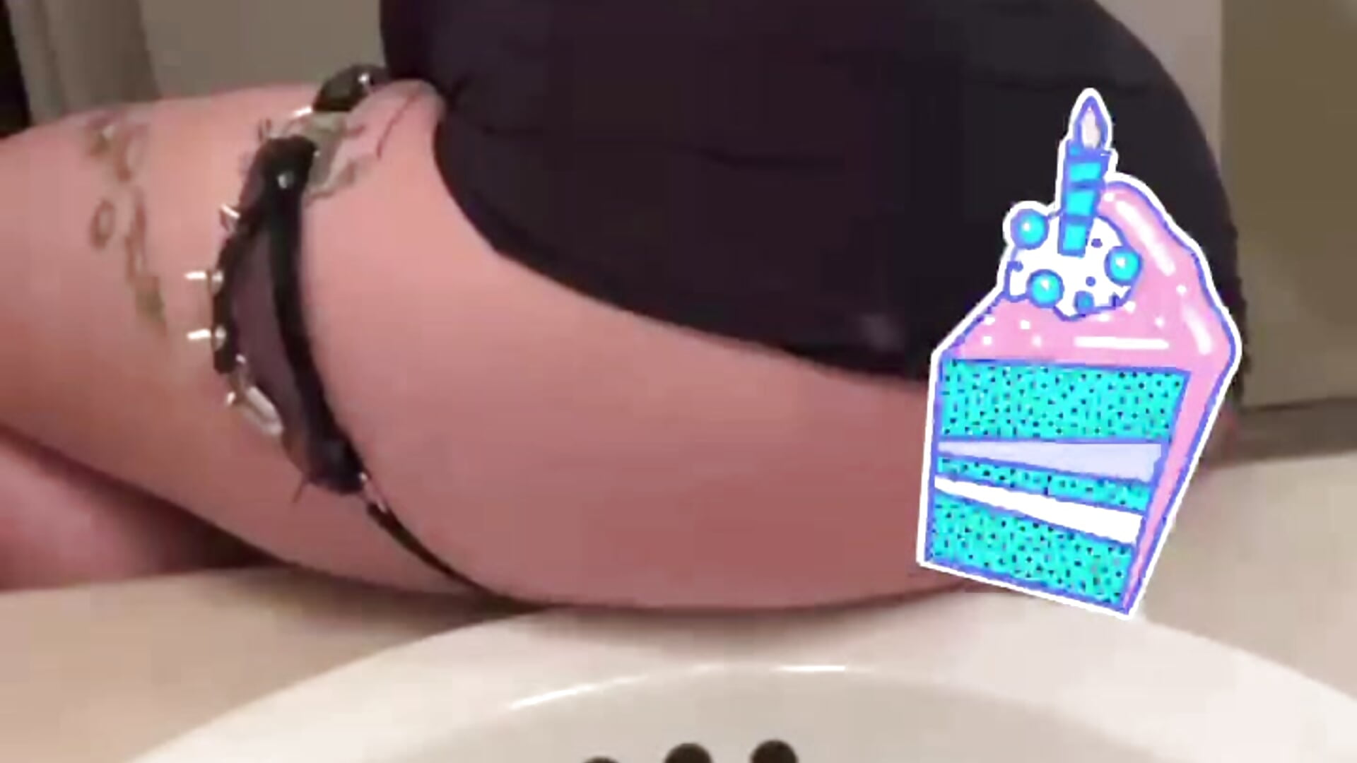 tease – видео вебкам-модели LexStormie