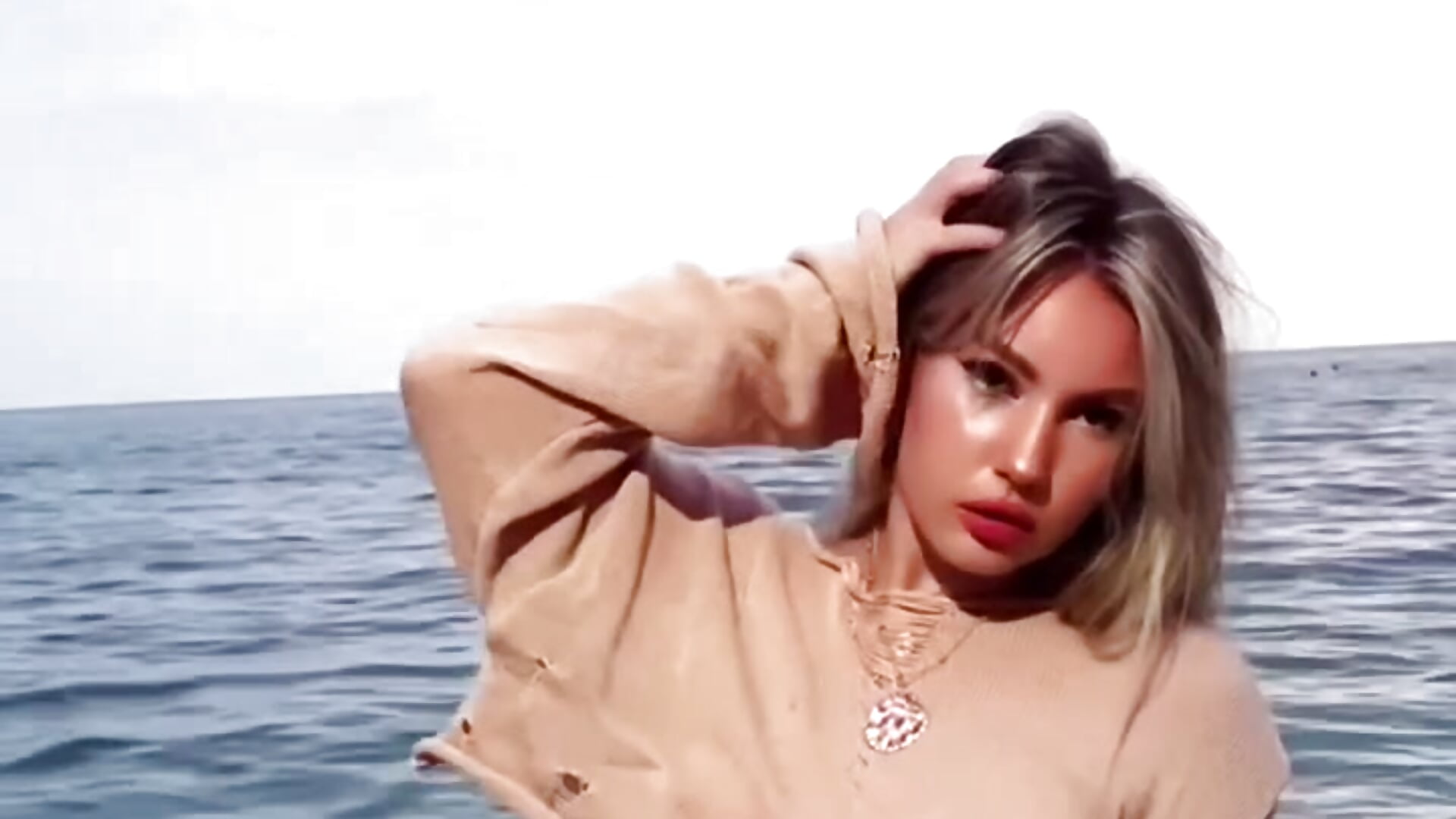 Hello everyone! It's me ♥︎ - video by _BellaClark cam model