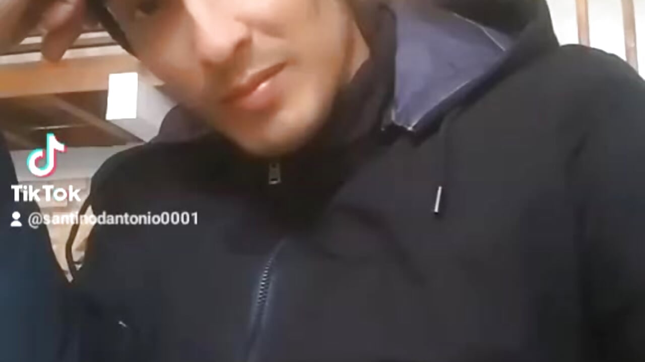 2022-10-11-100936728 - video by Santini001 cam model