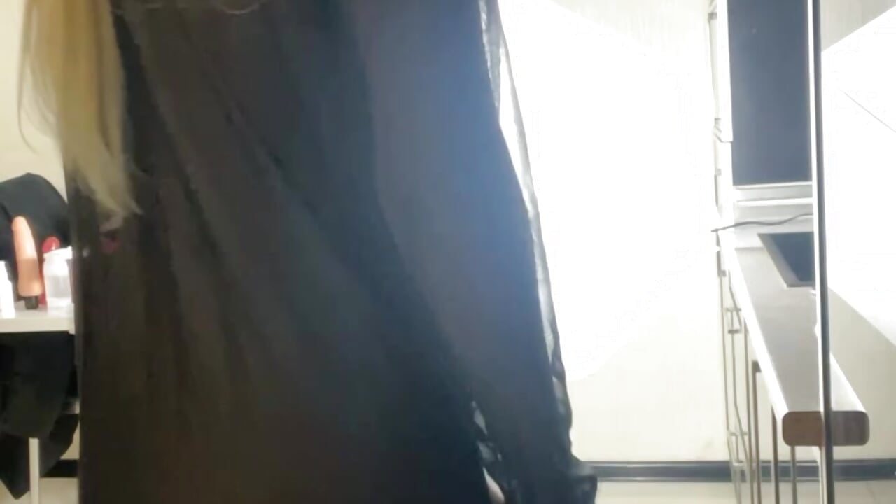 profile-intro-video-1789830775 - video by CeaneLino cam model