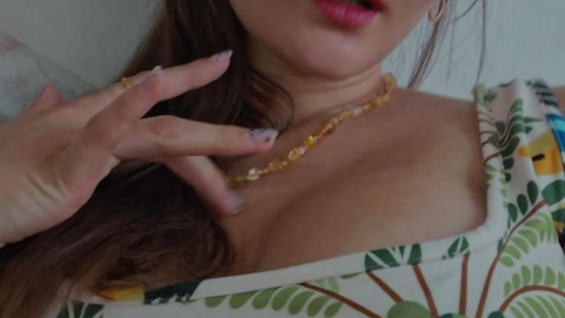 Kiss me 😘 — filmik Nika_aa, modela(-lki) na kamerkach