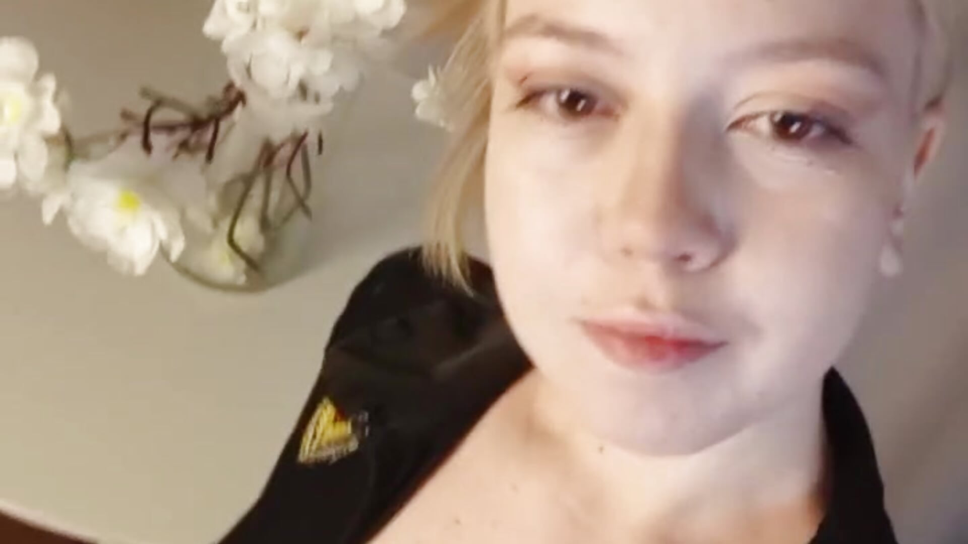 naughty outfit - video by TinaStevenson cam model