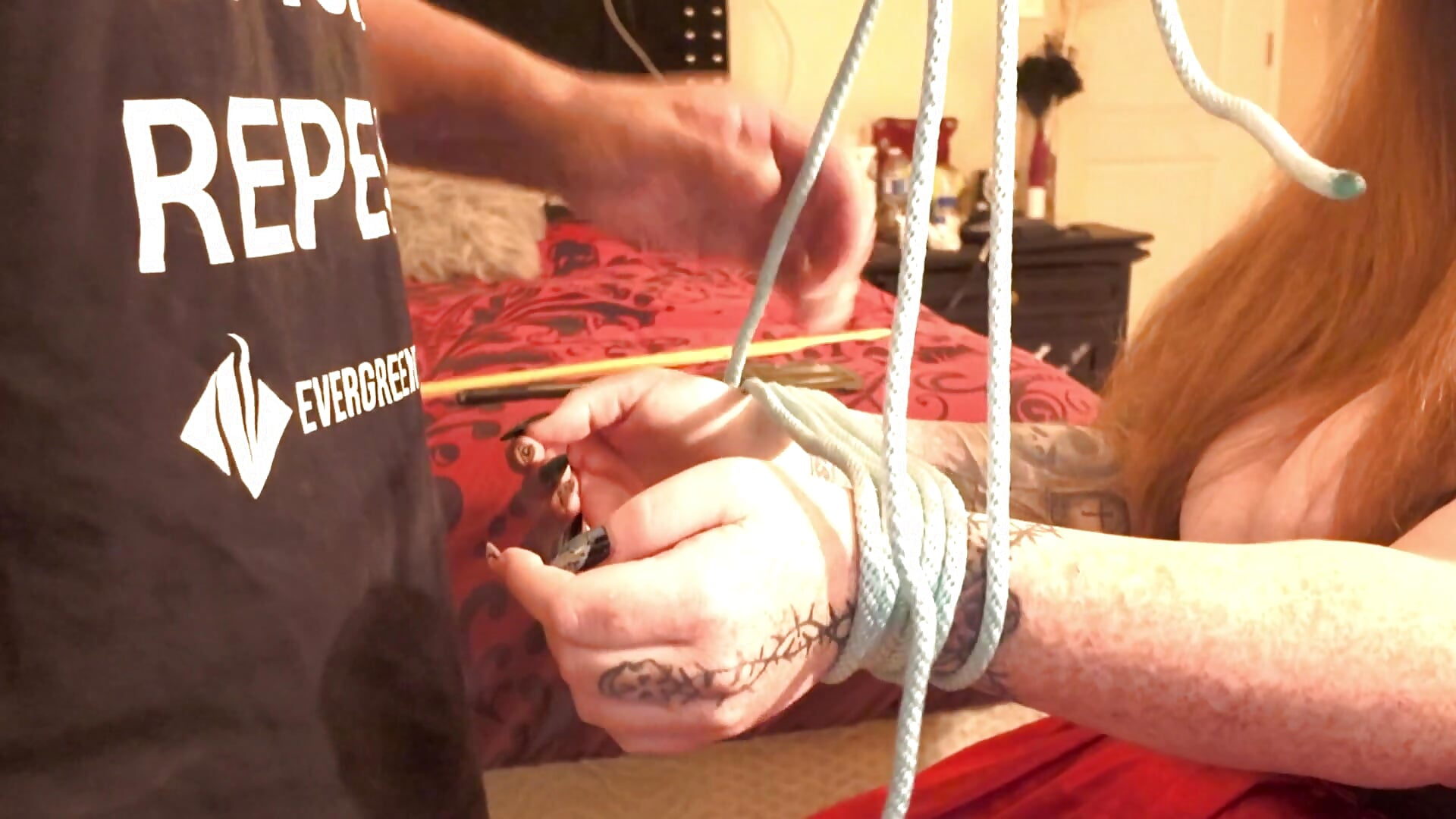 Little Red gets spanked and tied up demo - video van Chilangotrapp702 cam-model