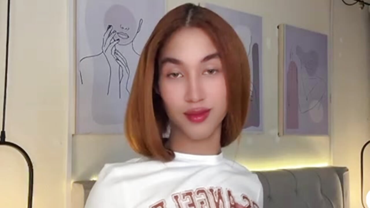 I am a beautiful princess :heart: - відео від вебкаммоделі Chloe_Celeste