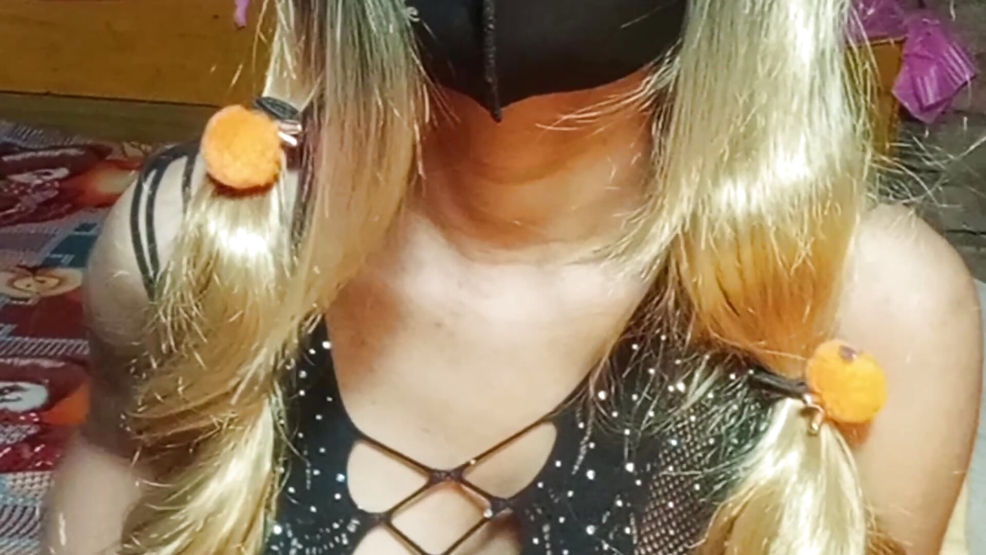 Entro - video by SEXYQUEENDOLLY cam model