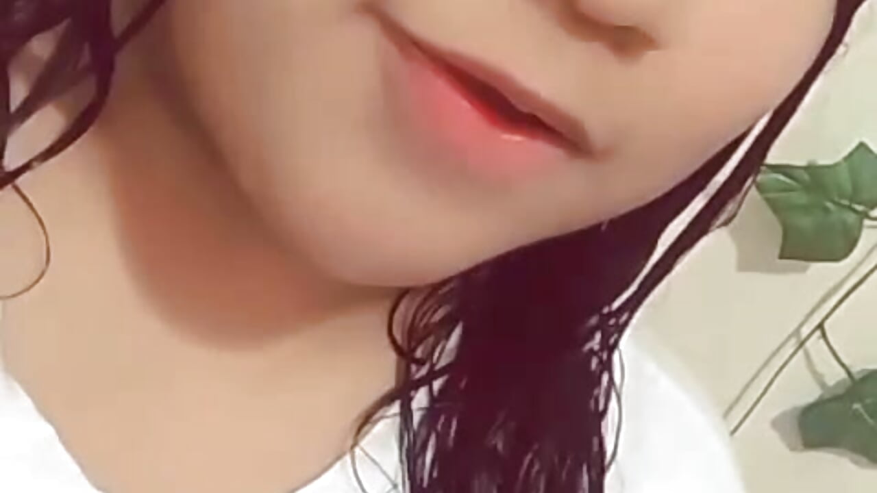 Welcome — filmik AprilBelmore, modela(-lki) na kamerkach