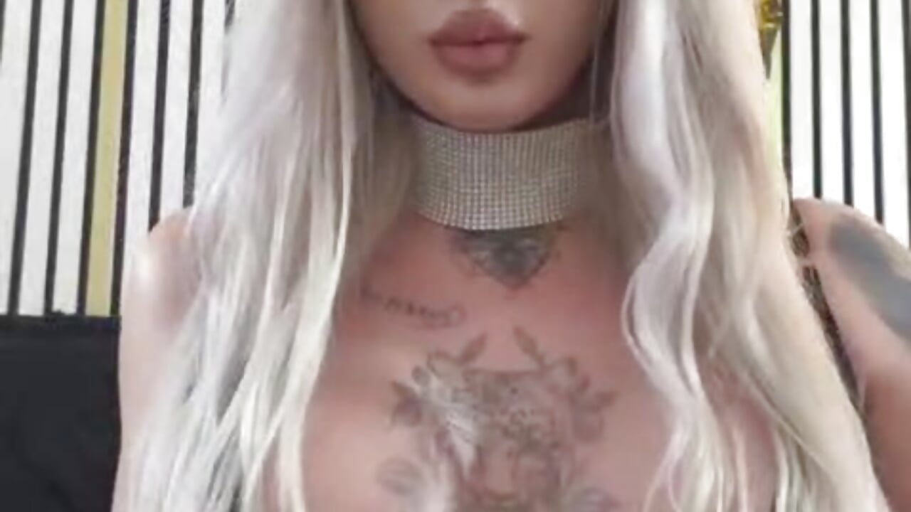 I want you watching, wanting and losing control little by little 😏🔥 - video by AlenaRios cam model