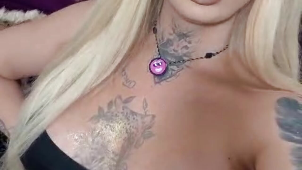 Always ready to tese you - video van AlenaRios cam-model