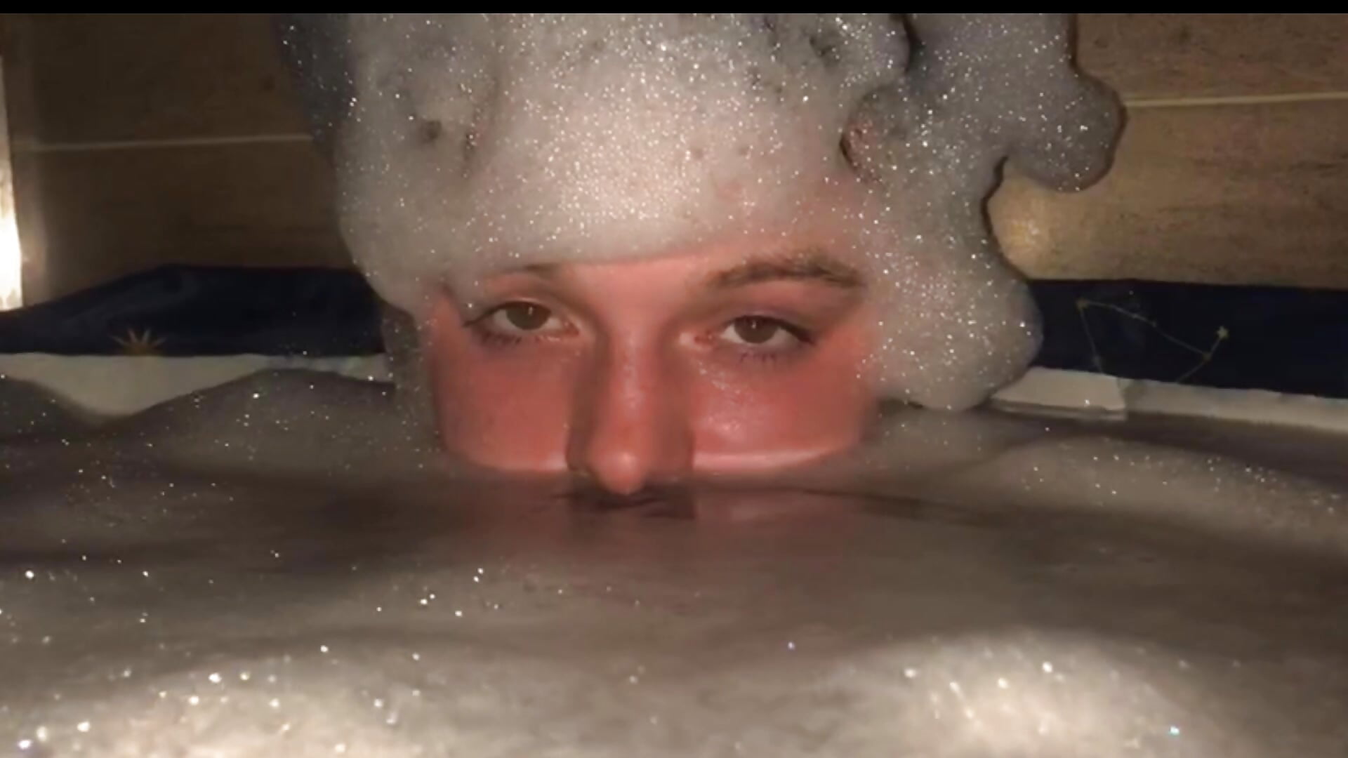 chill - video by liquid0fluid0 cam model