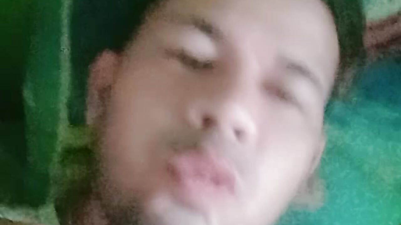 v1c43ag5000cd8hbc2fog65pas0noja0.mp4 - video av esnuhay cam-modell