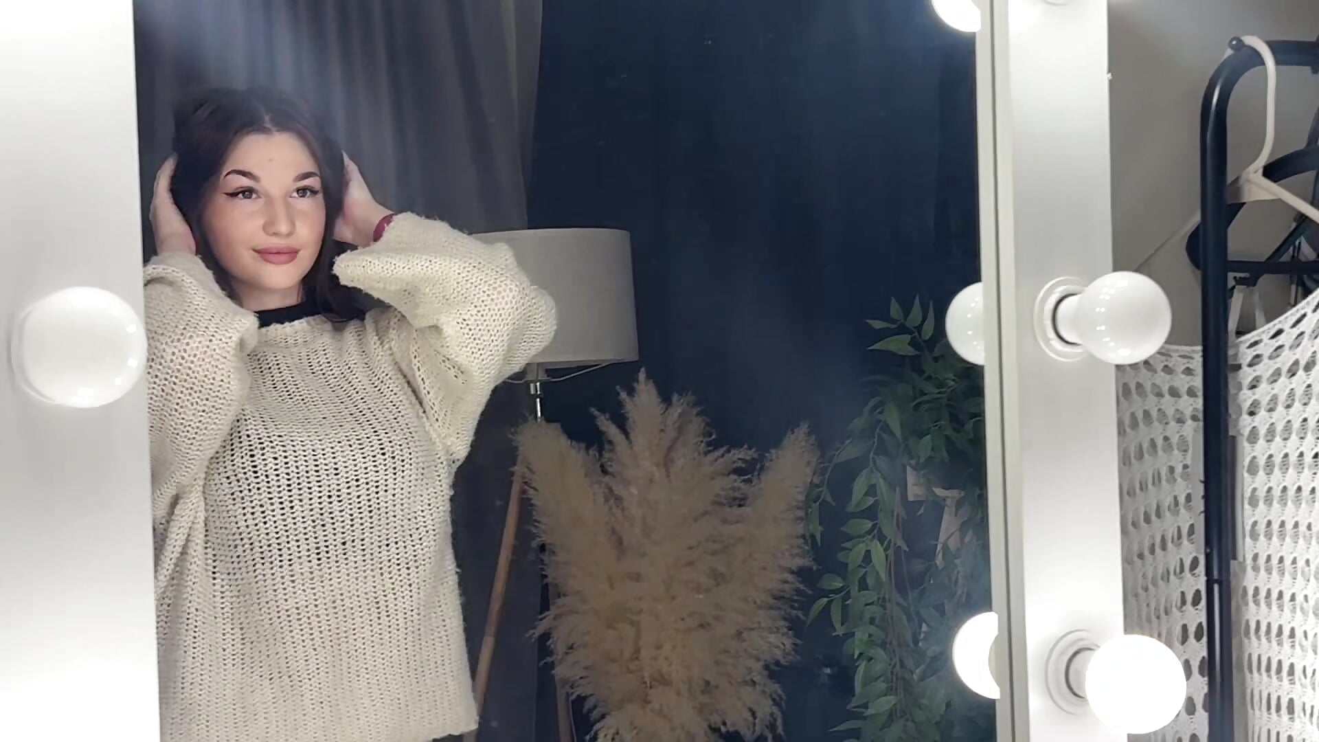 my first video - video by TheoPeecha cam model